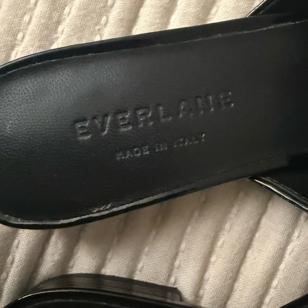 Everlane Boss Loafer Mule Black Patent Leather 
Size 6 - Picture 10 of 11